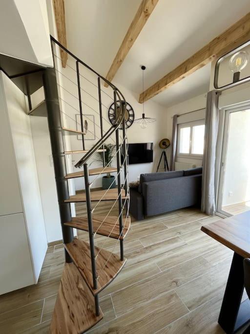 Duplex Centre Ville - 50m de la Plage - Clim - Garage - Netflix Le Grau-du-Roi Extérieur photo