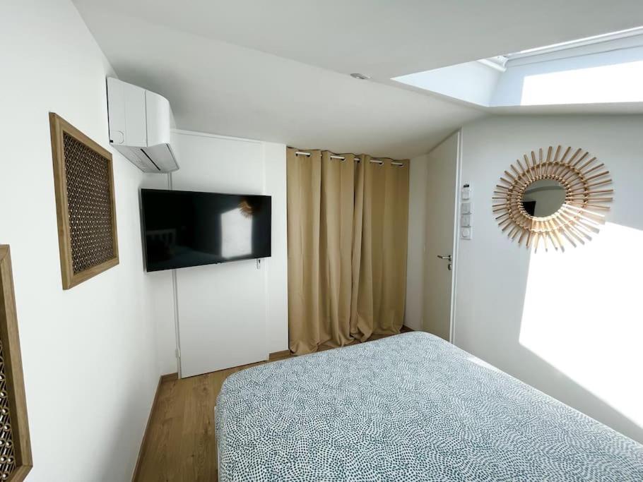 Duplex Centre Ville - 50m de la Plage - Clim - Garage - Netflix Le Grau-du-Roi Extérieur photo