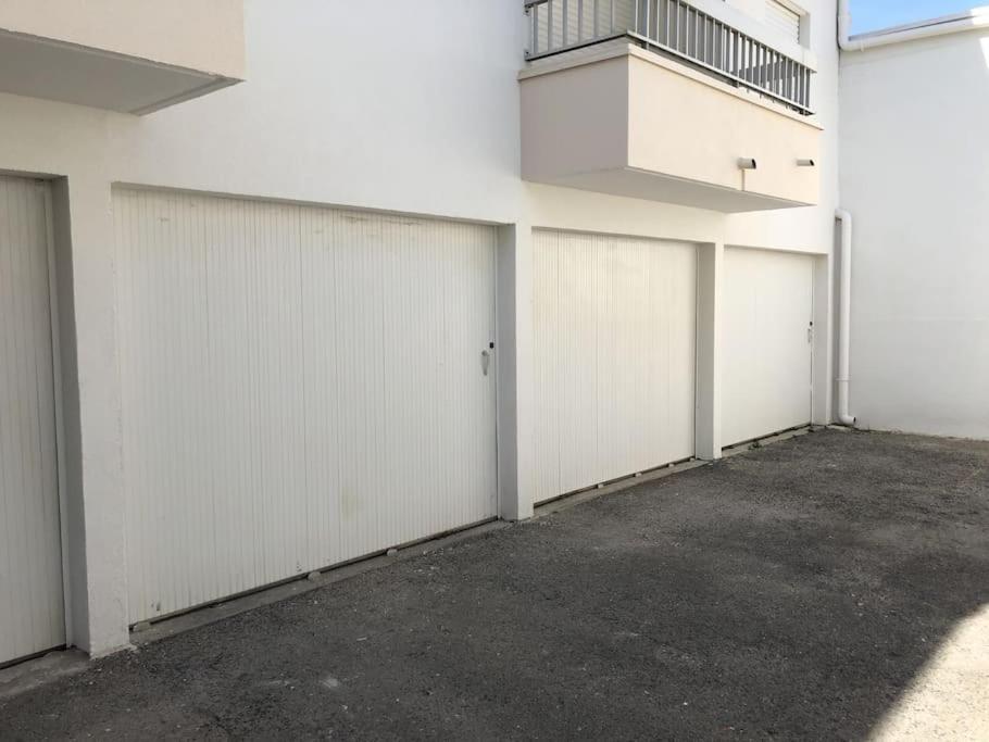 Duplex Centre Ville - 50m de la Plage - Clim - Garage - Netflix Le Grau-du-Roi Extérieur photo