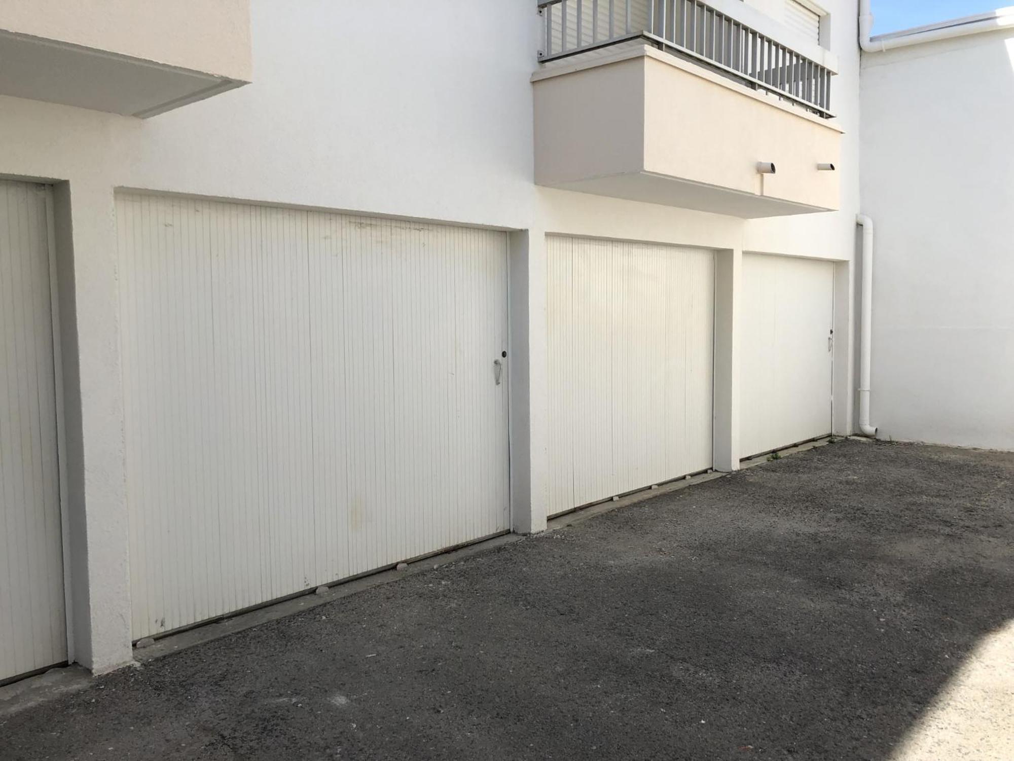 Duplex Centre Ville - 50m de la Plage - Clim - Garage - Netflix Le Grau-du-Roi Chambre photo
