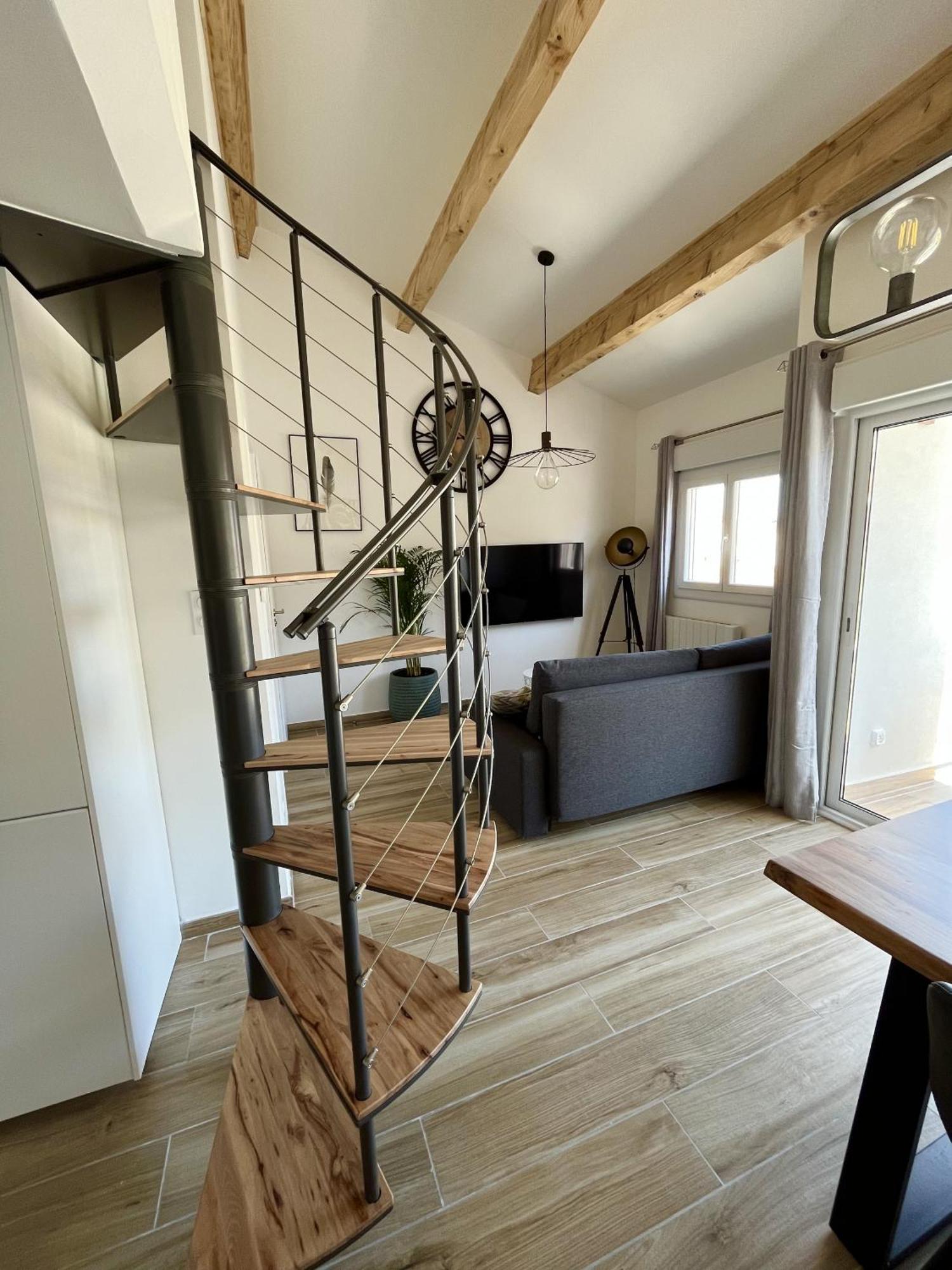 Duplex Centre Ville - 50m de la Plage - Clim - Garage - Netflix Le Grau-du-Roi Chambre photo